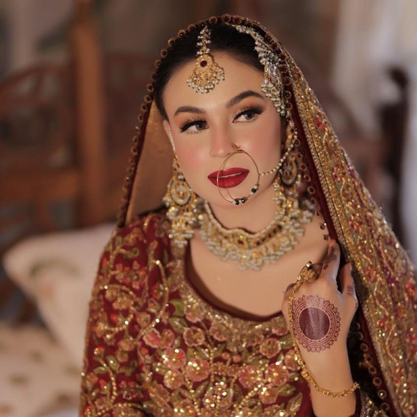 HUSN ARA bridal set